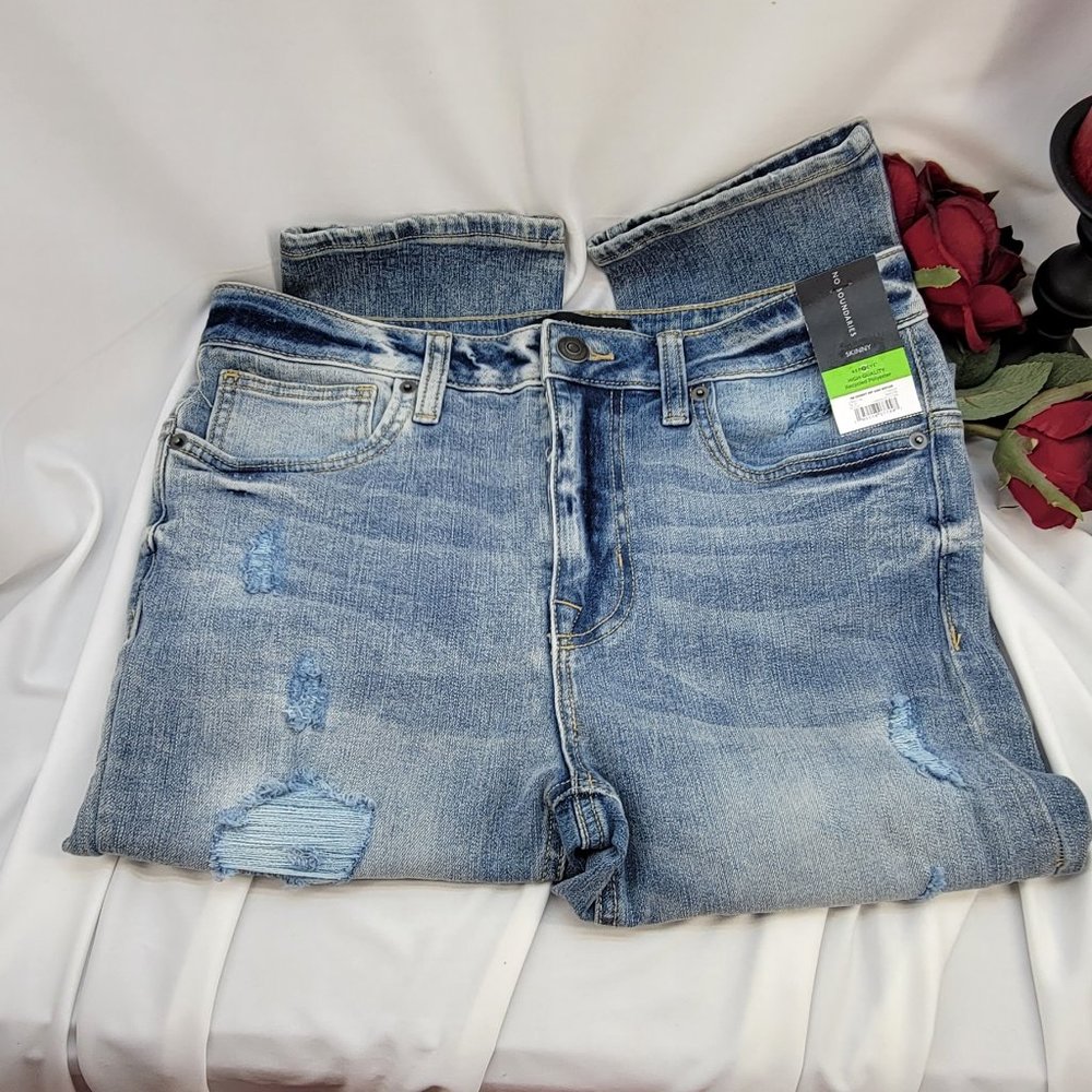 No Boundaries Men Skinny Distressed Jeans NWT